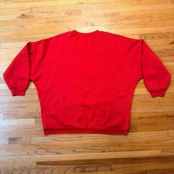 Adorable Vintage Red Christmas Cats & Presents Sweatshirt - Picture 4 of 7
